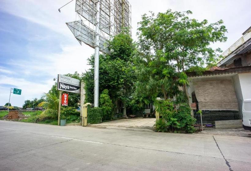 Hotell Oyo 3139 Naya Guest House Syariah