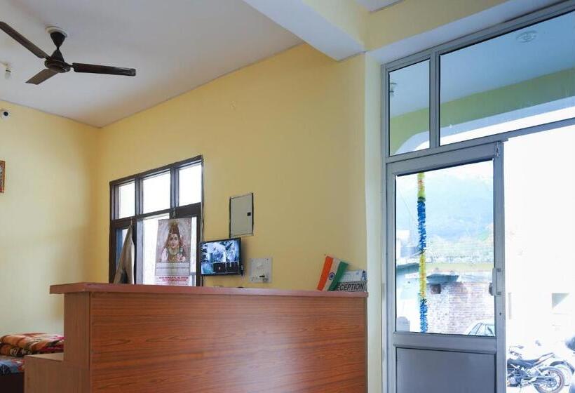 בית מלון כפרי Oyo 70414 Rudra