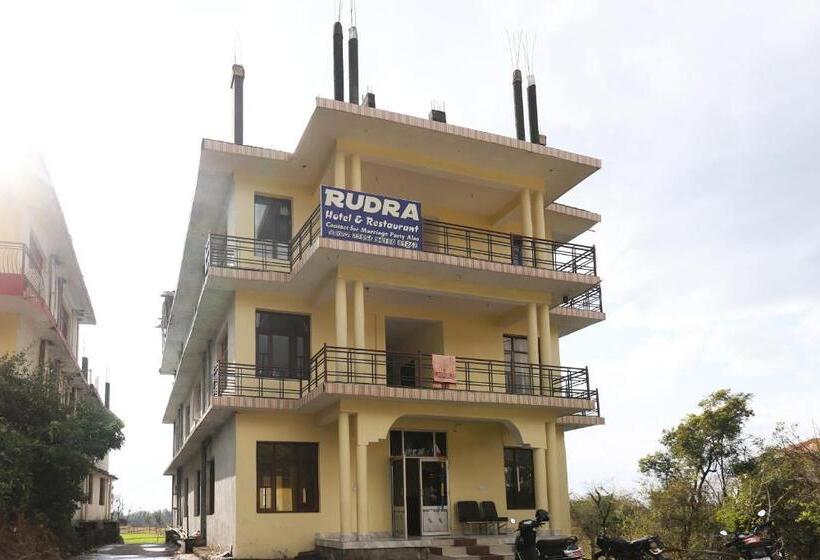 בית מלון כפרי Oyo 70414 Rudra