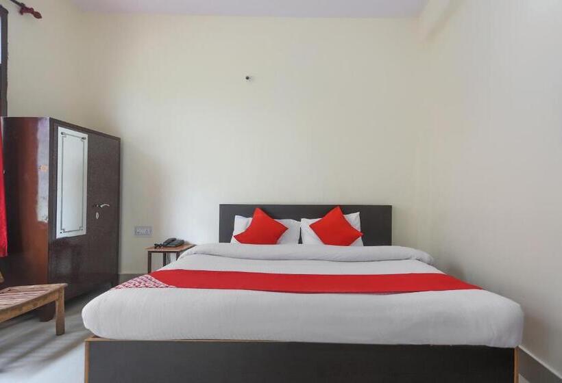 בית מלון כפרי Oyo 70414 Rudra