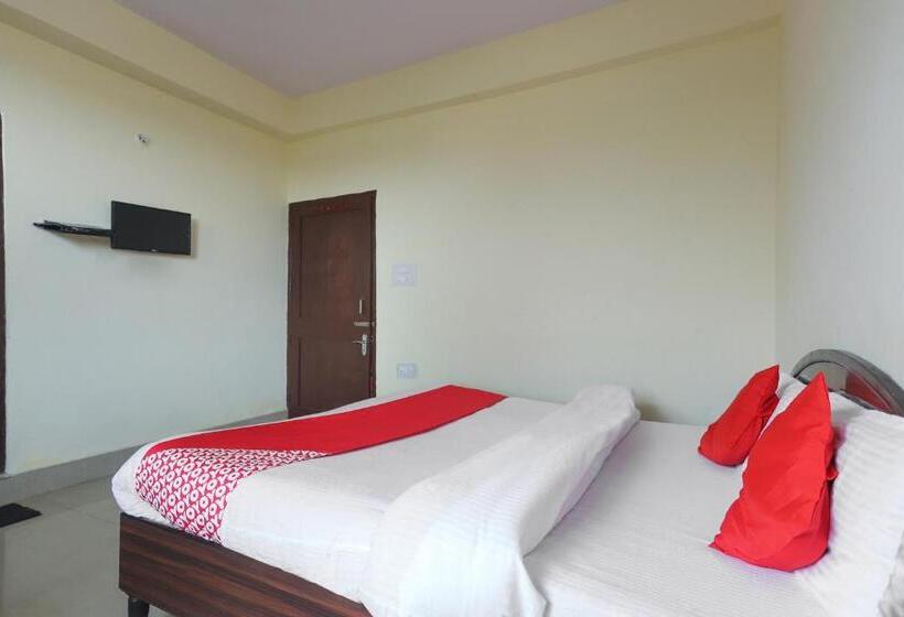 בית מלון כפרי Oyo 70414 Rudra