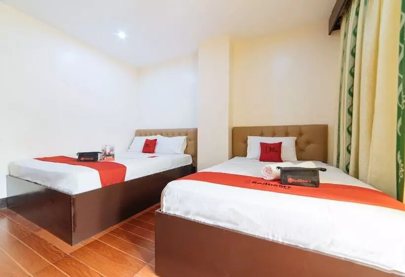 ホテル Reddoorz @ Plaridel Street Roxas City