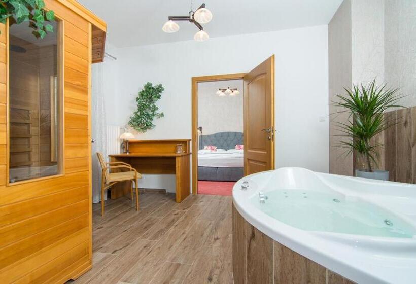 Отель Relax Kycera