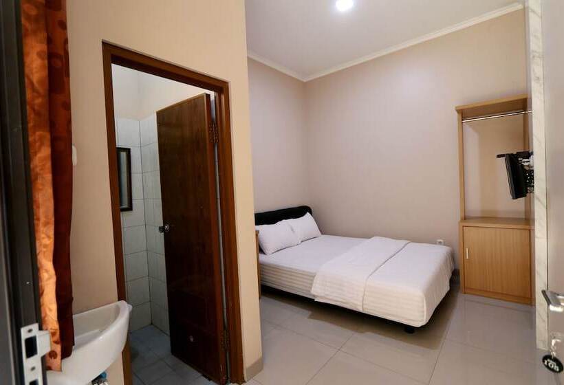 בית מלון כפרי Shofy Guest House Syariah 33 Subang