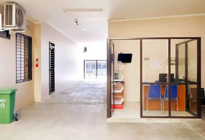 ホテル Shofy Guest House Syariah 33 Subang