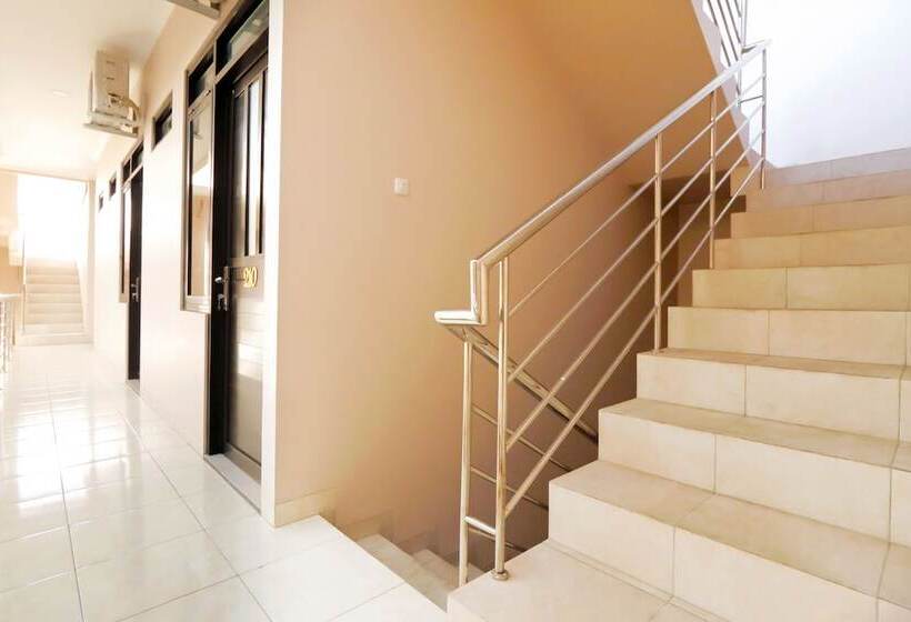 בית מלון כפרי Shofy Guest House Syariah 33 Subang