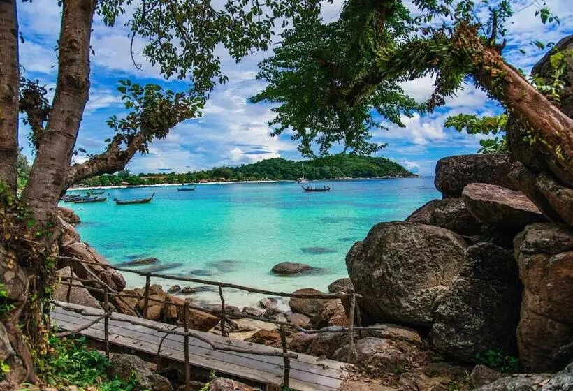 Lomakeskus Daya Hill Seaview