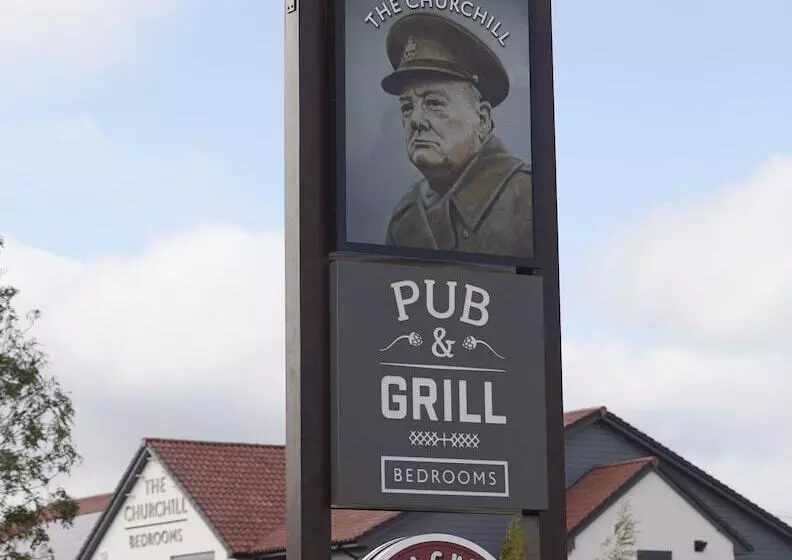 ホテル The Churchill By Greene King Inns