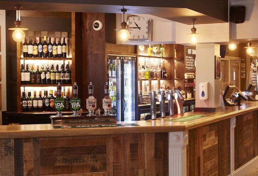 호텔 The Churchill By Greene King Inns