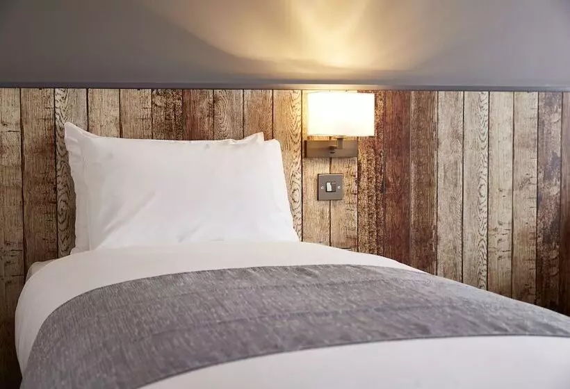 ホテル The Churchill By Greene King Inns