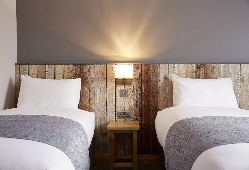 ホテル The Churchill By Greene King Inns