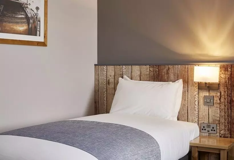 ホテル The Churchill By Greene King Inns