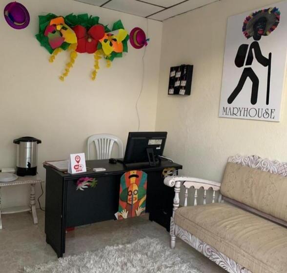 פנסיון Maryhouse