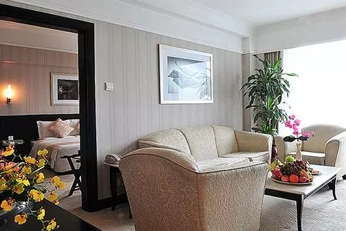 Harbourview Hotel & Resort