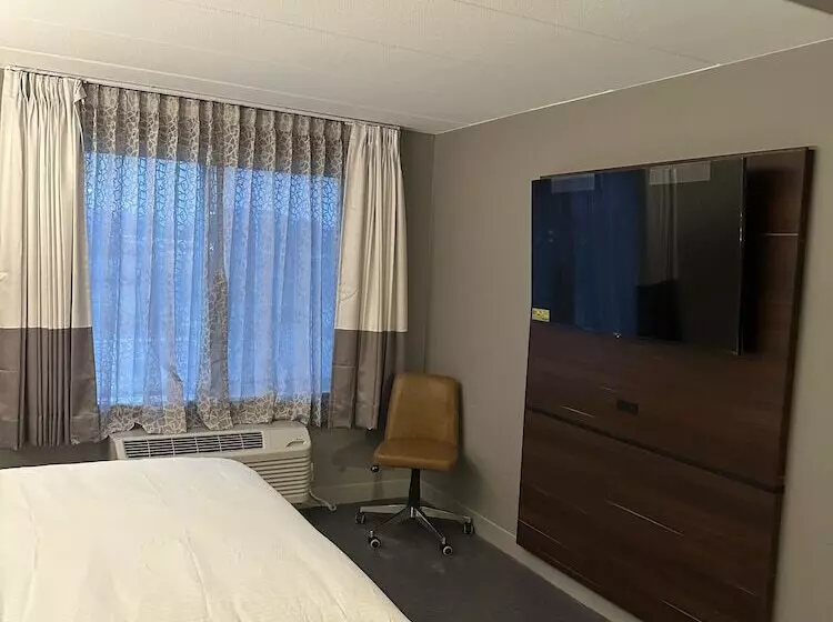 Hotel Four Points By Sheraton Columbus  Polaris