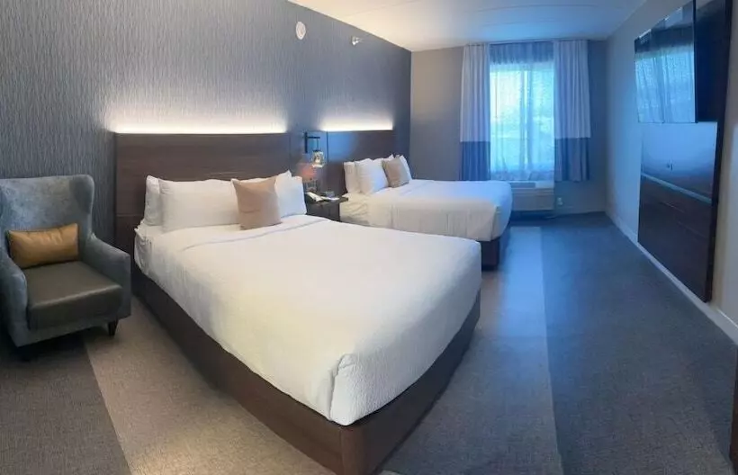 Hotel Four Points By Sheraton Columbus  Polaris