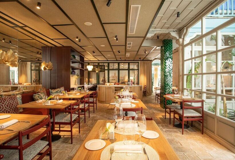 Hospes Las Casas Del Rey De Baeza, A Member Of Design Hotels