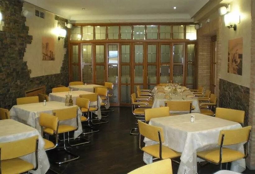 בית מלון כפרי Hostal Real