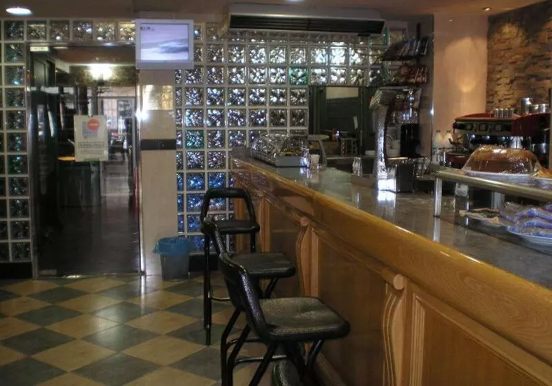 בית מלון כפרי Hostal Real