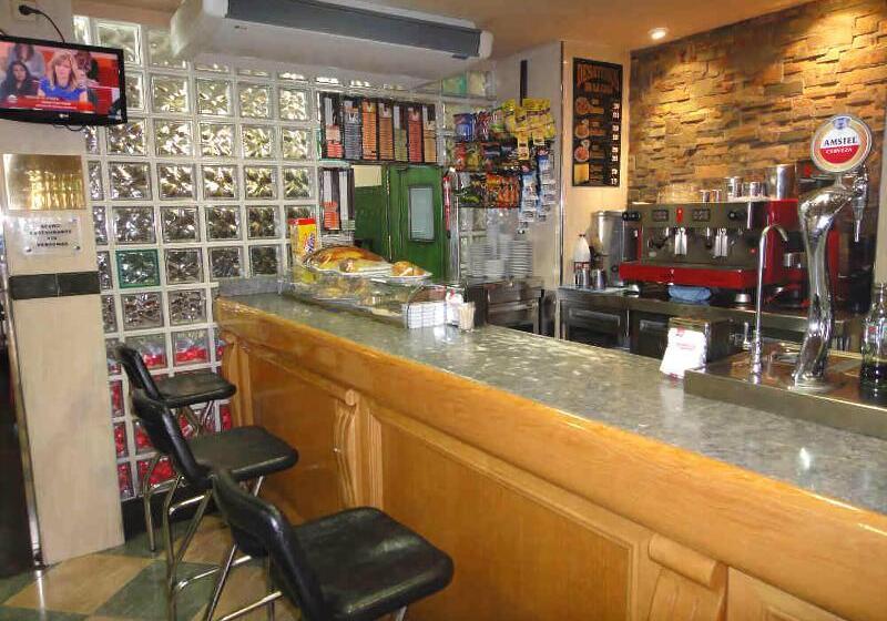 فندق Hostal Real