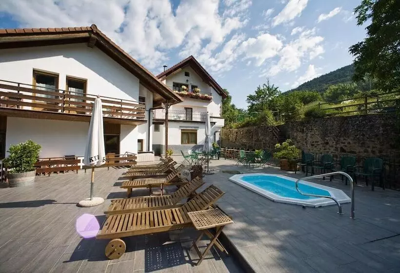 ホテル Hostal Salazar