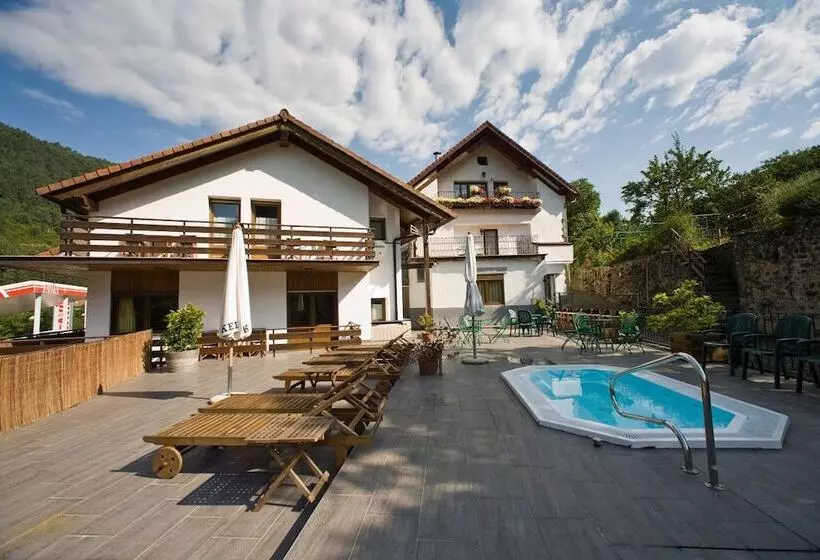 ホテル Hostal Salazar