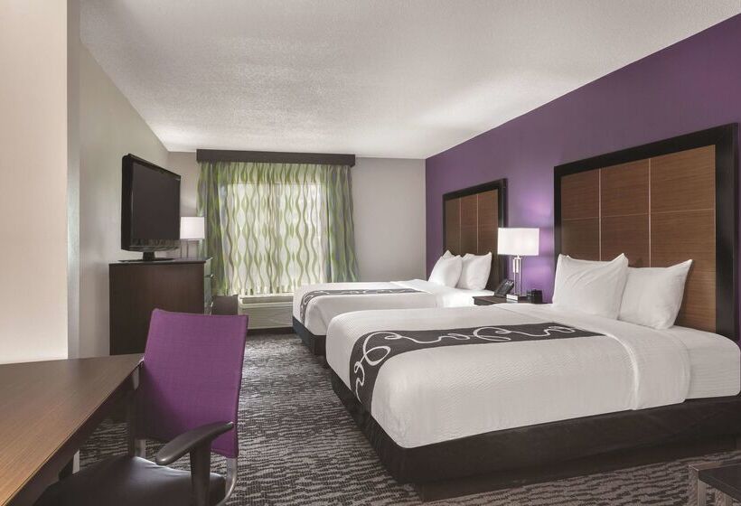 هتل La Quinta By Wyndham Columbus North