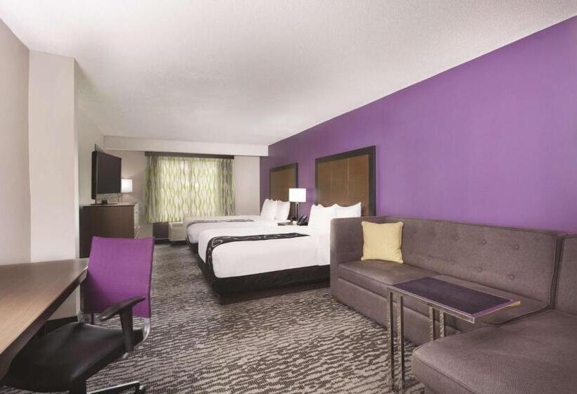 هتل La Quinta By Wyndham Columbus North