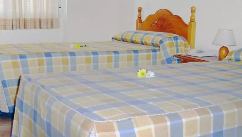 Отель Miraflores