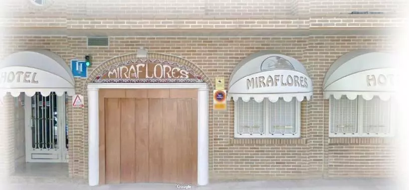 Отель Miraflores