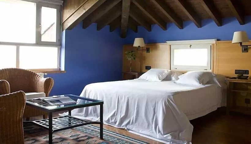 Hotel Torre De Villademoros