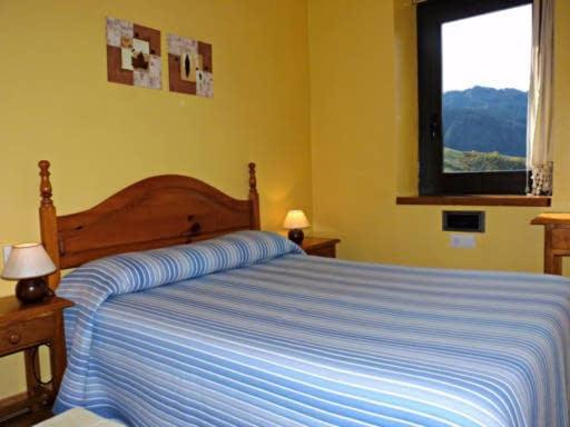 هتل Hostal Y Apartamento Seixes