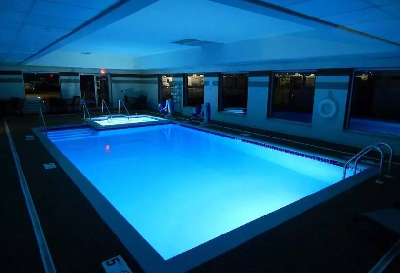 בית מלון כפרי Wingate By Wyndham Joliet