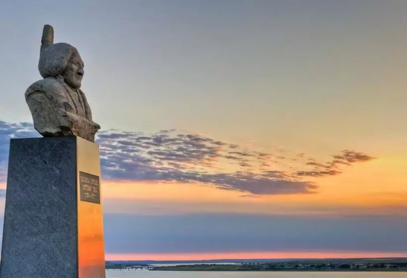 בית מלון כפרי Wrangler Inn