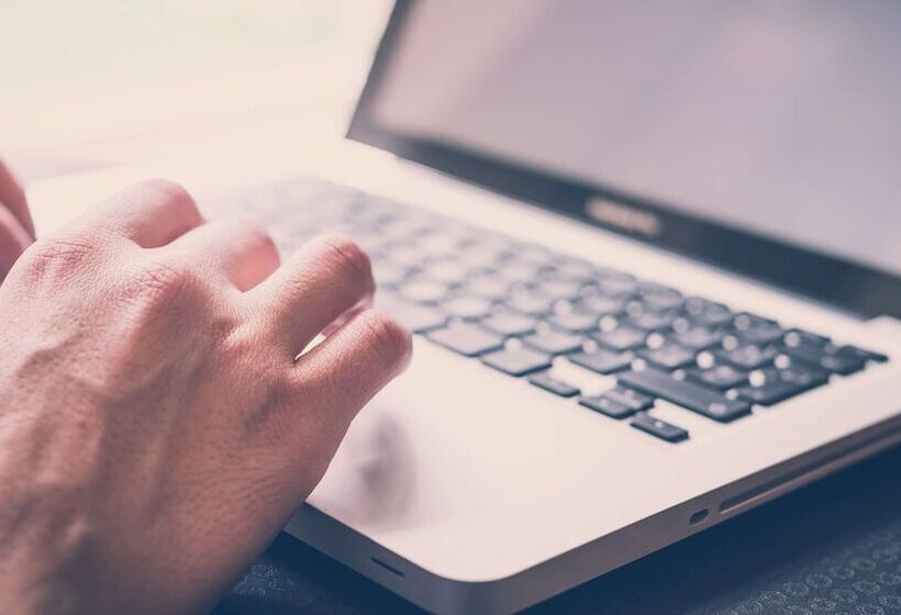 בית מלון כפרי Wrangler Inn