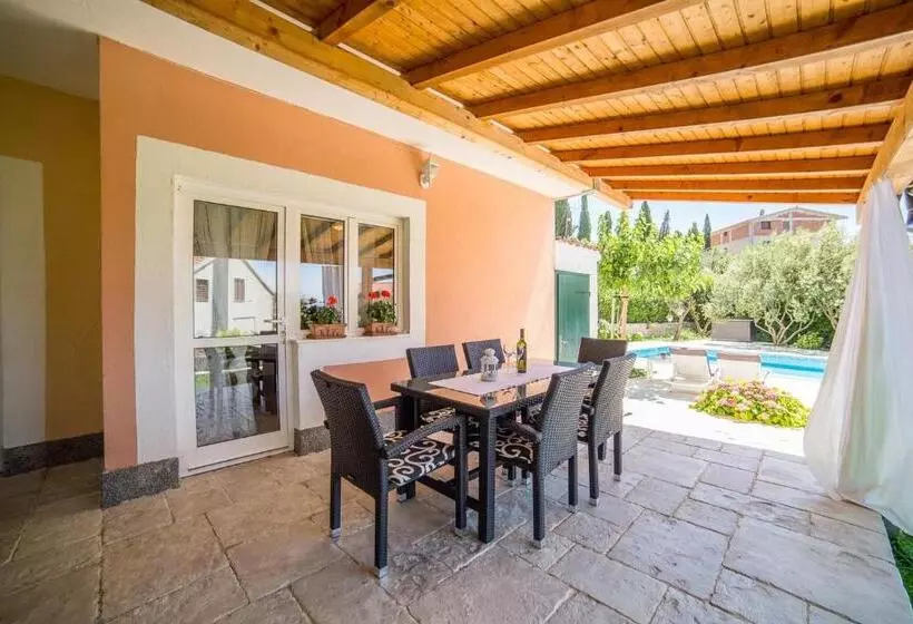 Apartments Milas