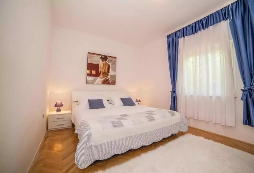Apartments Milas
