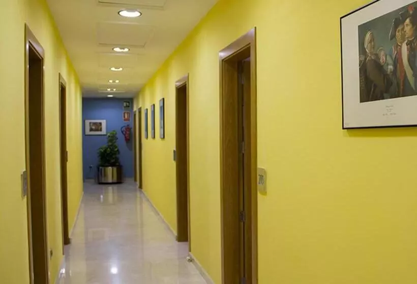 Encasa Hotel Almansa