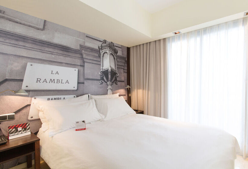 هتل Moxy Barcelona