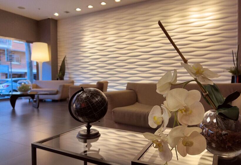 هتل Moxy Barcelona