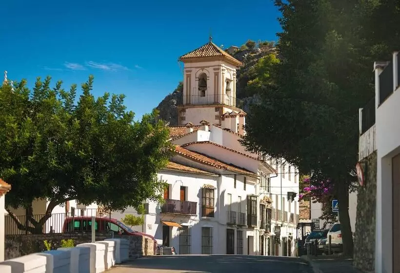 Отель Fuerte Grazalema