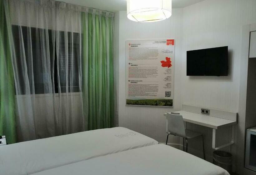 هتل Ibis Styles Madrid Prado
