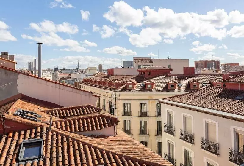 هتل Ibis Styles Madrid Prado