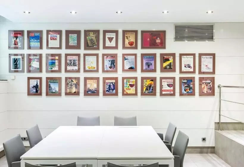 هتل Ibis Styles Madrid Prado