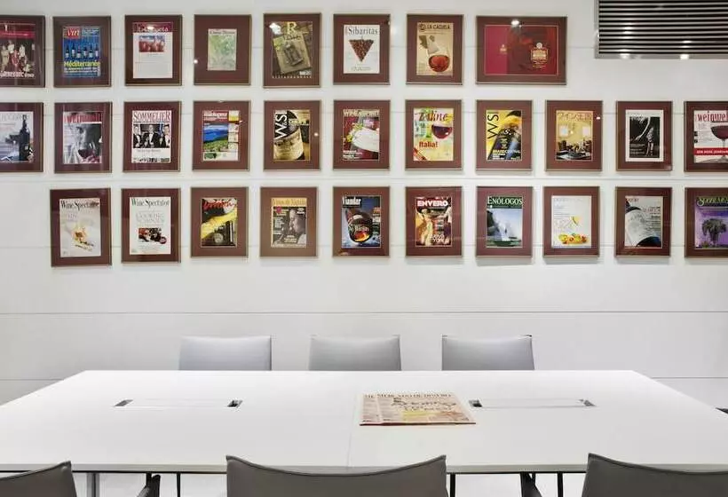 هتل Ibis Styles Madrid Prado
