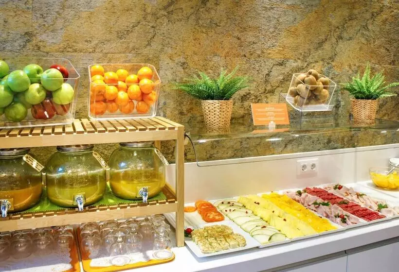 هتل Ibis Styles Madrid Prado