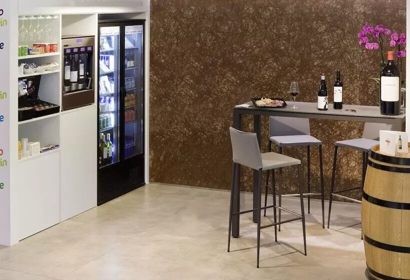 هتل Ibis Styles Madrid Prado