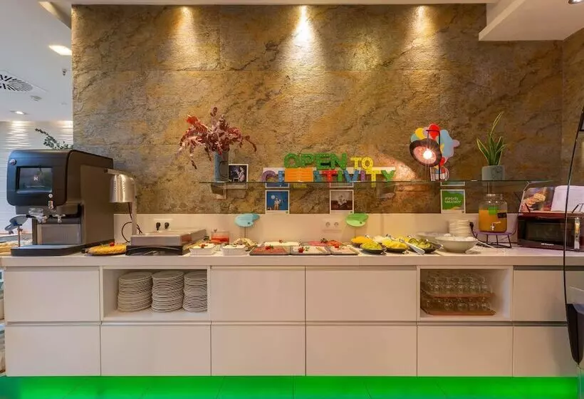 هتل Ibis Styles Madrid Prado