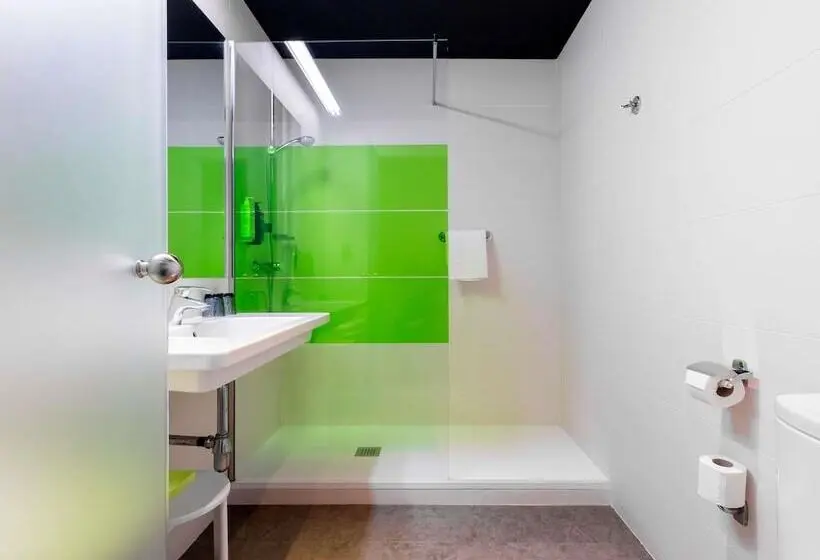 هتل Ibis Styles Madrid Prado
