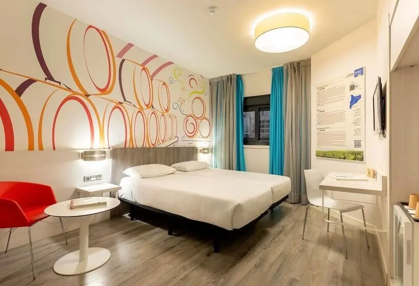هتل Ibis Styles Madrid Prado